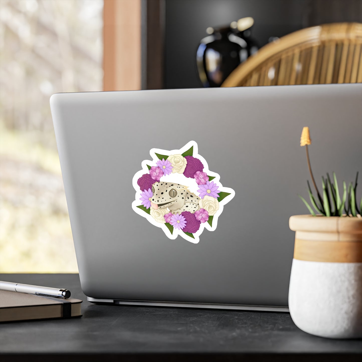Purple Flower Crested Gecko Kiss-Cut Vinyl Decals
