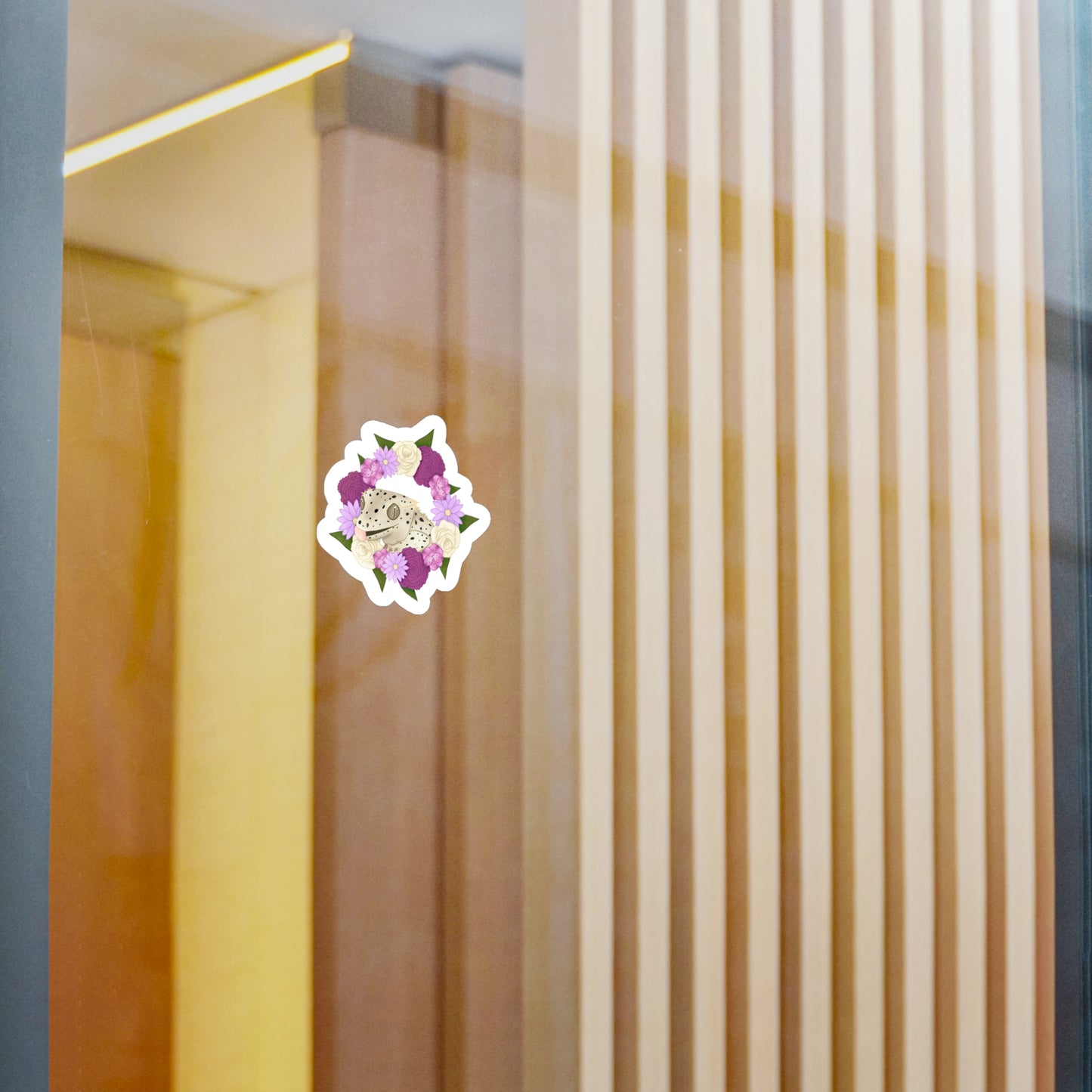 Purple Flower Crested Gecko Kiss-Cut Vinyl Decals