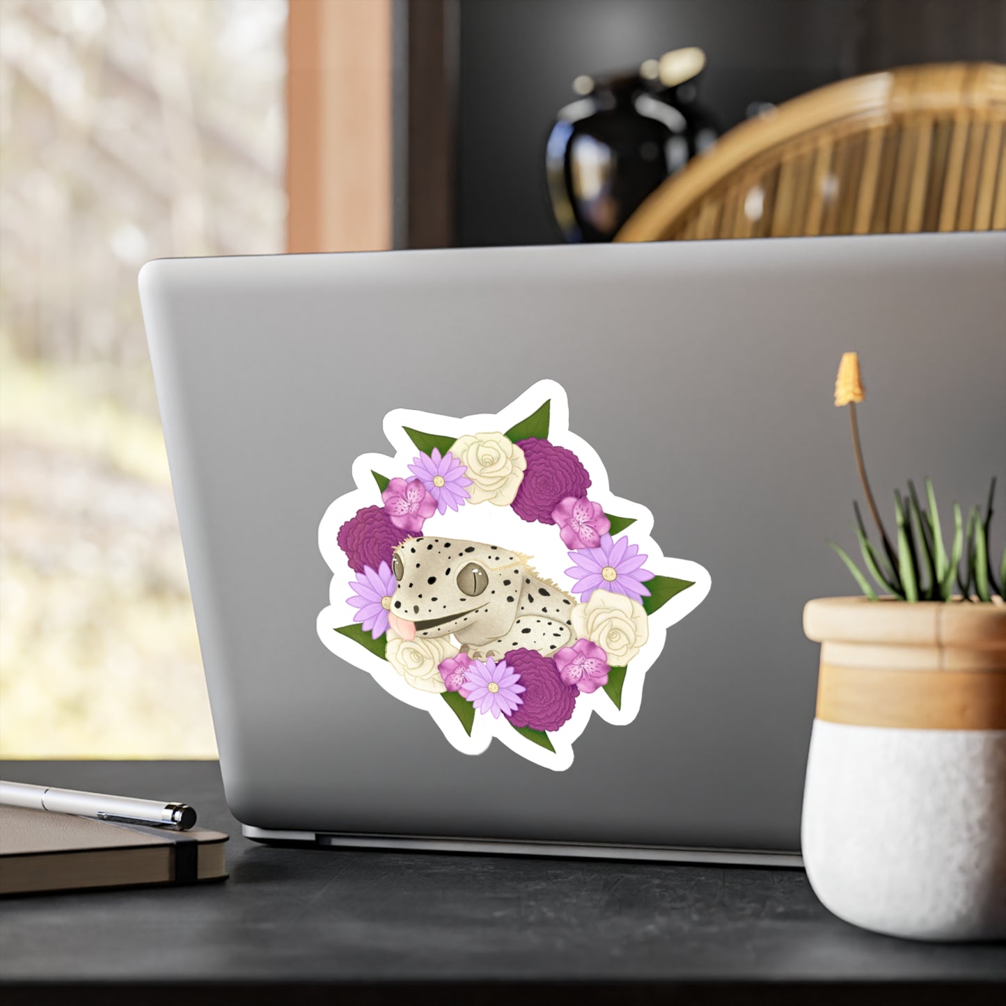 Purple Flower Crested Gecko Kiss-Cut Vinyl Decals